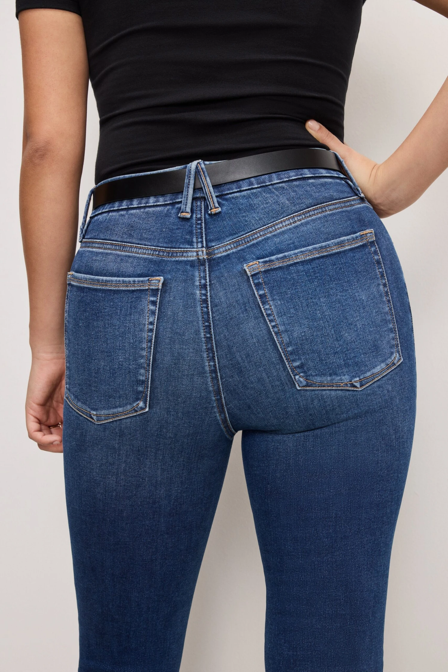 GOOD AMERICAN ALWAYS FITS GOOD LEGS STRAIGHT JEANS | INDIGO571 13 GOOD AMERICAN ALWAYS FITS GOOD LEGS STRAIGHT JEANS | INDIGO571 - Image 12