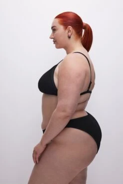 ALWAYS FITS PERFECT FIT BIKINI TOP | BLACK001 20 ALWAYS FITS PERFECT FIT BIKINI TOP | BLACK001 -GOOD AMERICAN STORE 230405 26 GSW0632LV K001 SUM23 C 0027