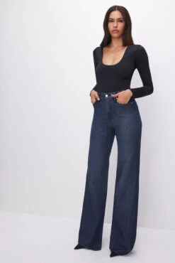 GOOD AMERICAN SCUBA SCOOP NECK BODYSUIT | BLACK001 -GOOD AMERICAN STORE 230608 16 GB0545 K001 FALL23 A 0019