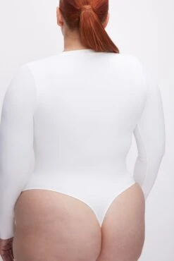 GOOD AMERICAN SCUBA CREWNECK BODYSUIT | WHITE001 -GOOD AMERICAN STORE 230614 09 GB0357 W001 FALL23 C 0067