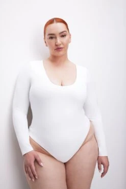 GOOD AMERICAN SCUBA SCOOP NECK BODYSUIT | WHITE001 -GOOD AMERICAN STORE 230614 10 GB0545 W001 FALL23 C 0041