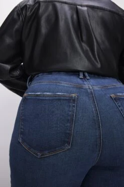 GOOD AMERICAN SOFT-TECH GOOD LEGS STRAIGHT JEANS | INDIGO511 25 GOOD AMERICAN SOFT-TECH GOOD LEGS STRAIGHT JEANS | INDIGO511 -GOOD AMERICAN STORE 230621 41 GLS960T I511 FALL23 C 0061