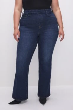 GOOD AMERICAN POWER STRETCH PULL-ON FLARE JEANS | INDIGO491 -GOOD AMERICAN STORE 230629 07 GLF478TE I491 FALL23 C 0013