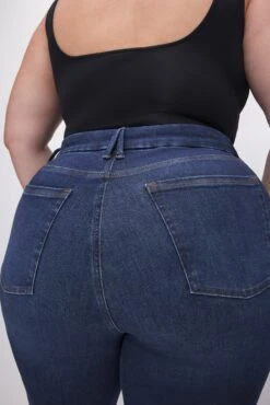 GOOD AMERICAN POWER STRETCH PULL-ON FLARE JEANS | INDIGO491 -GOOD AMERICAN STORE 230629 07 GLF478TE I491 FALL23 C 0035