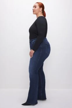 GOOD AMERICAN ALWAYS FITS GOOD CLASSIC BOOTCUT JEANS | INDIGO446 -GOOD AMERICAN STORE 230717 36 GCLBAF478T I446 FALL23 C 0060