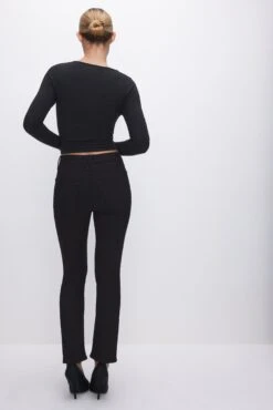 GOOD AMERICAN NEVER FADES GOOD LEGS STRAIGHT JEANS | BLACK001 21 GOOD AMERICAN NEVER FADES GOOD LEGS STRAIGHT JEANS | BLACK001 -GOOD AMERICAN STORE 230926 25 GLSE47SBTE K001 HOL23 A 2575 af805670 94a6 4d96 addc 70e7f3f10244