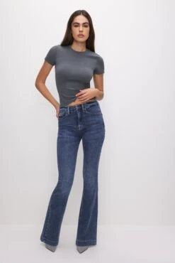 SUPER STRETCH BABY TEE | CARBON003 -GOOD AMERICAN STORE 240130 23 GT0346 CB03 SP24 A 0024