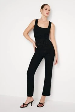 GOOD AMERICAN GOOD CURVE STRAIGHT NEVER FADE JEANS | BLACK001