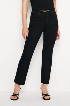 GOOD AMERICAN NEVER FADES GOOD PETITE STRAIGHT JEANS | BLACK001 8 GOOD AMERICAN NEVER FADES GOOD PETITE STRAIGHT JEANS | BLACK001 -GOOD AMERICAN STORE 240320 19 GPST47SBT K001 CORE P 0036 6347c683 6db3 4c4e ae0f facdd0046466