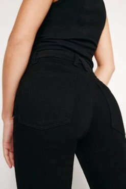 GOOD AMERICAN NEVER FADES GOOD PETITE STRAIGHT JEANS | BLACK001 11 GOOD AMERICAN NEVER FADES GOOD PETITE STRAIGHT JEANS | BLACK001 -GOOD AMERICAN STORE 240320 19 GPST47SBT K001 CORE P 0060 39e9dc27 3698 4180 9c90 1b17a124c3b4