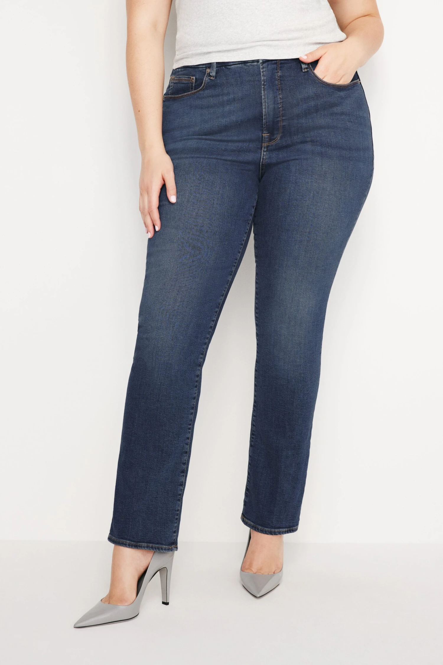 GOOD AMERICAN GOOD LEGS STRAIGHT JEANS | BLUE004 11 GOOD AMERICAN GOOD LEGS STRAIGHT JEANS | BLUE004 - Image 9