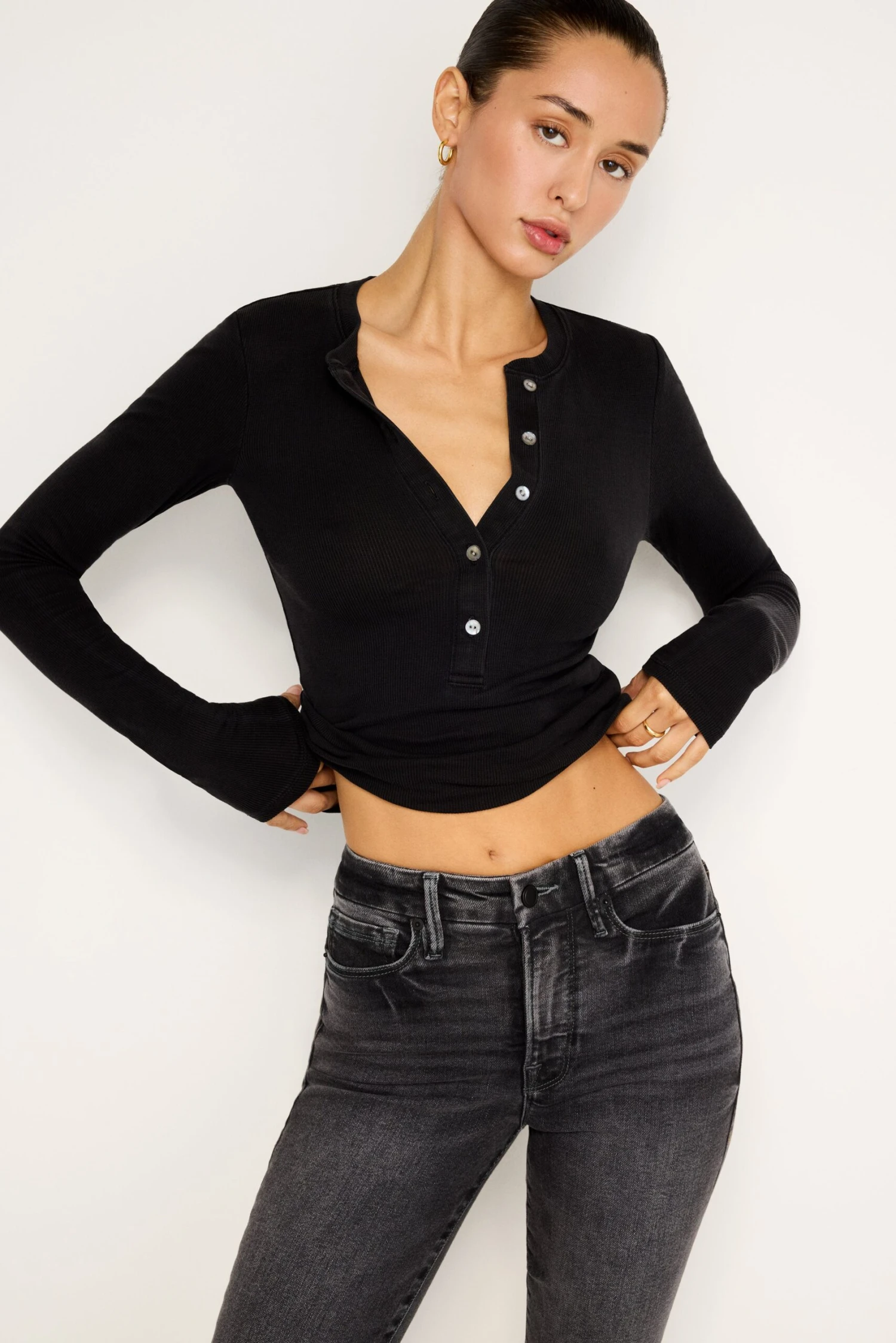 GOOD AMERICAN JEANIUS FITTED HENLEY | BLACK322 6 GOOD AMERICAN JEANIUS FITTED HENLEY | BLACK322 - Image 4