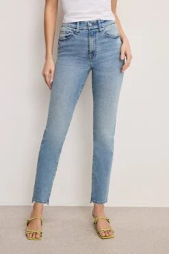 ALWAYS FITS GOOD CLASSIC SLIM STRAIGHT JEANS | INDIGO834 15 ALWAYS FITS GOOD CLASSIC SLIM STRAIGHT JEANS | INDIGO834 -GOOD AMERICAN STORE 241205 36 GCLAFBSH478T I834 A 0041