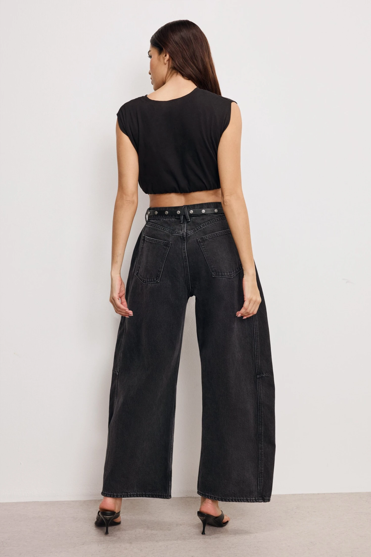 GOOD AMERICAN GOOD EXTREME BARREL JEANS | BLACK373 7 GOOD AMERICAN GOOD EXTREME BARREL JEANS | BLACK373 - Image 5