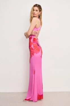 SATIN LACE UP MAXI DRESS | PINK HIBISCUS002 -GOOD AMERICAN STORE 250218 18 GDW0255 PH02 A 2590