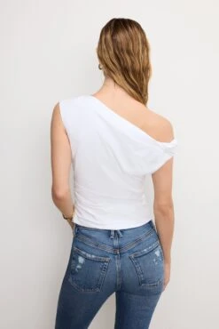 POPLIN OFF SHOULDER TOP | WHITE001 -GOOD AMERICAN STORE 250218 25 GWT0352 W001 A 3577