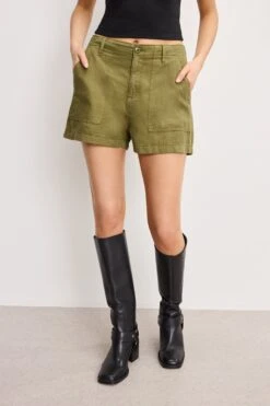 LITE LINEN SHORTS | MARTINI OLIVE002 13 LITE LINEN SHORTS | MARTINI OLIVE002 -GOOD AMERICAN STORE 250219 25 GFD229 MO02 A 1347