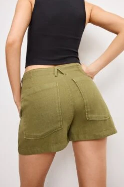 LITE LINEN SHORTS | MARTINI OLIVE002 11 LITE LINEN SHORTS | MARTINI OLIVE002 -GOOD AMERICAN STORE 250219 25 GFD229 MO02 A 1409