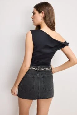 POPLIN OFF SHOULDER TOP | BLACK001 -GOOD AMERICAN STORE 250219 38 GWT0352 K001 A 4638