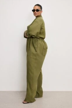 LITE LINEN OVERSIZED JUMPSUIT | MARTINI OLIVE002 -GOOD AMERICAN STORE 250225 01 GDUJUSUW99 MO02 C 0188