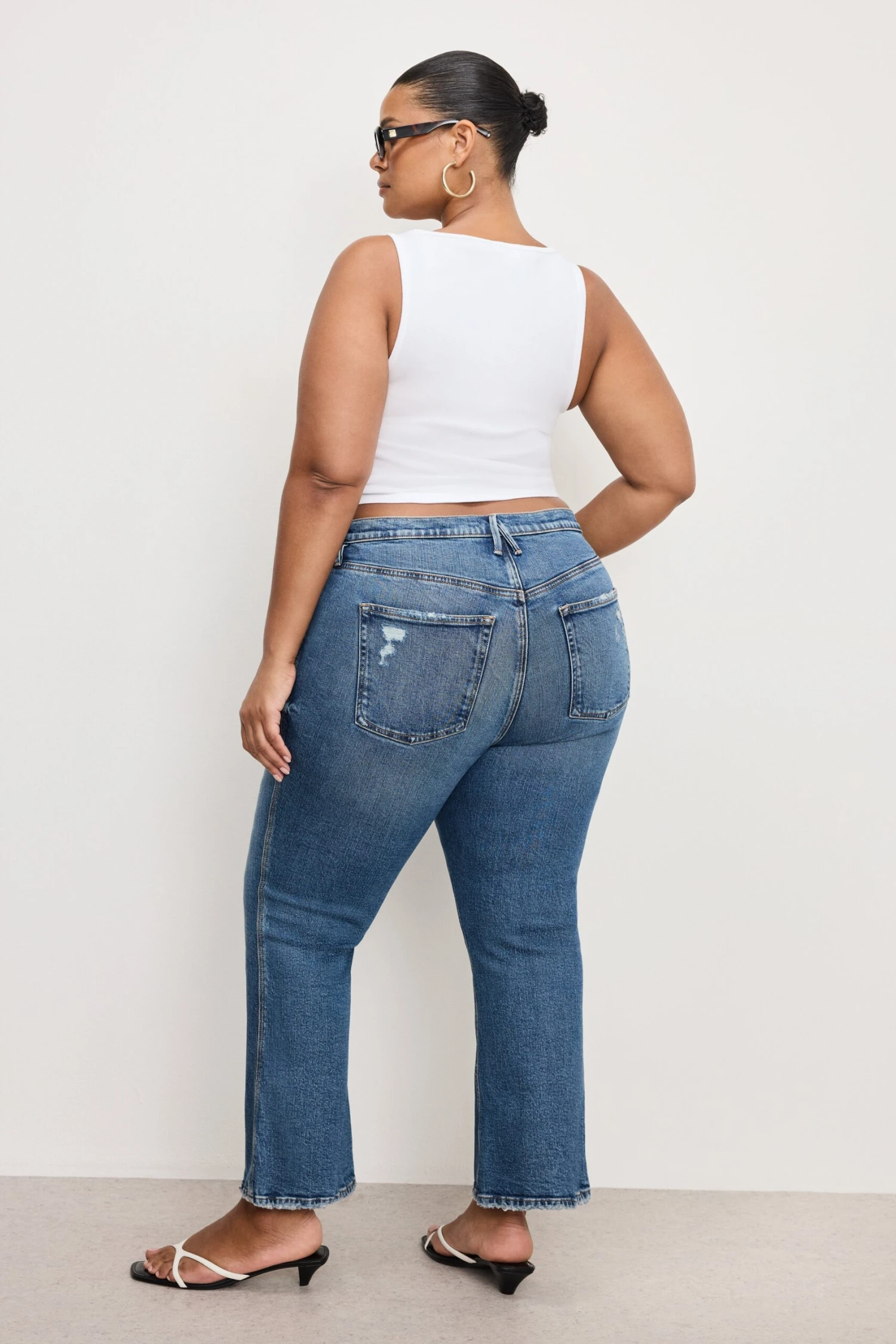 GOOD AMERICAN GOOD KICK FLARE JEANS | INDIGO1014 9 GOOD AMERICAN GOOD KICK FLARE JEANS | INDIGO1014 - Image 7