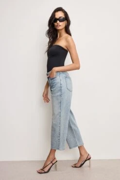 GOOD 90S CROPPED RHINESTONEJEANS | INDIGO908 -GOOD AMERICAN STORE 250226 07 GFD275 I908 A 0842