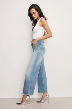 GOOD SKATE WIDE CROPPED JEANS | INDIGO958 17 GOOD SKATE WIDE CROPPED JEANS | INDIGO958 -GOOD AMERICAN STORE 250226 17 GSKAC395T I958 A 2300