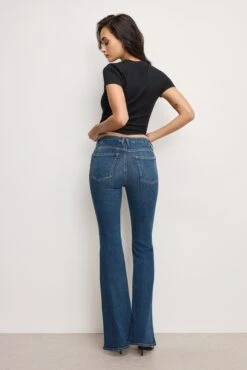 GOOD AMERICAN GOOD LEGS FLARE JEANS | BLUE004 -GOOD AMERICAN STORE 250226 19 GLFCH873TE B004 A 2627