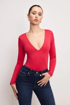 GOOD AMERICAN DOLLY SCUBA BODYSUIT | CRIMSON -GOOD AMERICAN STORE 250307 09 GB0680DP CRIS A 0045