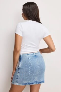 GOOD AMERICAN DOLLY SIGNATURE SUPER STRETCH BABY TEE | WHITE001 15 GOOD AMERICAN DOLLY SIGNATURE SUPER STRETCH BABY TEE | WHITE001 -GOOD AMERICAN STORE 250307 23 GT0681STDP W001 4 0143