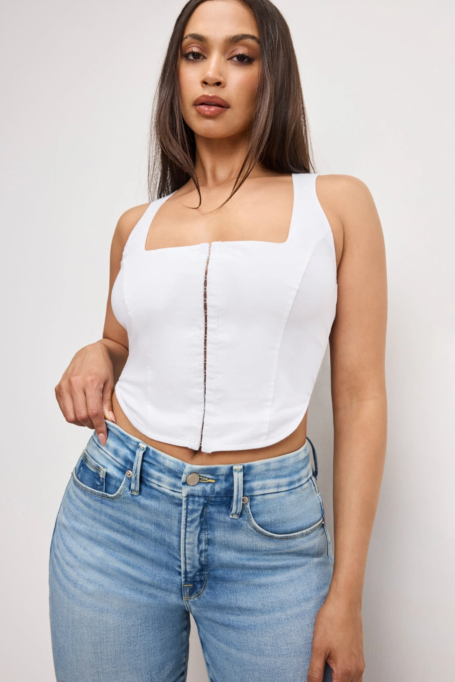 GOOD AMERICAN DOLLY POPLIN BUSTIER | WHITE001 8 GOOD AMERICAN DOLLY POPLIN BUSTIER | WHITE001 - Image 6