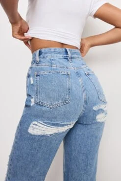 GOOD AMERICAN THE KHLOÉ JEAN | INDIGO714 -GOOD AMERICAN STORE 250320 01 GKHLOSH156VSI I714 A 0205