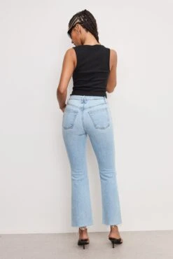 GOOD AMERICAN GOOD KICK FLARE JEANS | INDIGO954 -GOOD AMERICAN STORE 250320 03 GHRKF802S I954 A 0112