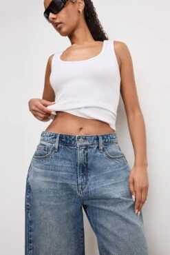 GOOD EASE BERMUDA SHORTS | INDIGO808 -GOOD AMERICAN STORE 250320 25 GFD409 I808 A 0068