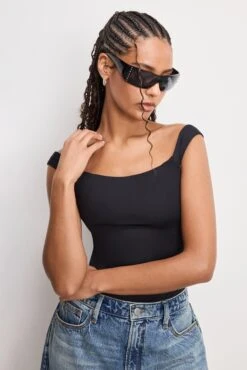 SCUBA CORSET BODYSUIT | BLACK001 -GOOD AMERICAN STORE 250320 26 GB0646 K001 A 0066