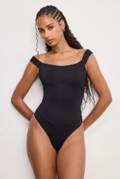 SCUBA CORSET BODYSUIT | BLACK001 -GOOD AMERICAN STORE 250320 26 GB0646 K001 A 0110