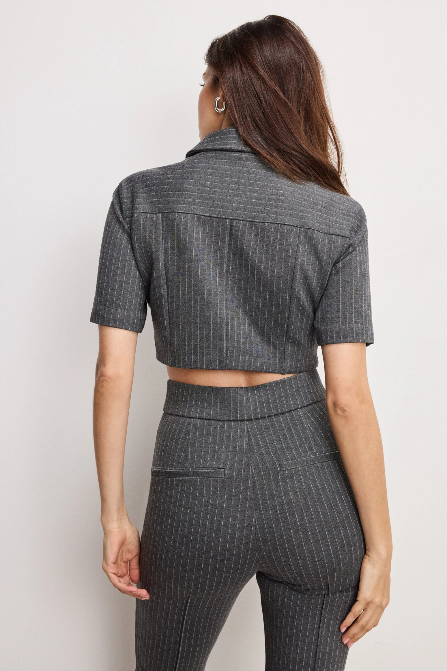 GOOD AMERICAN SOFT STRETCH PONTE CROP TOP | SUITING PINSTRIPE001 4 GOOD AMERICAN SOFT STRETCH PONTE CROP TOP | SUITING PINSTRIPE001 - Image 2