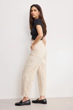 GOOD AMERICAN CROPPED BARREL PANTS | -GOOD AMERICAN STORE 250501 05 GFD431 CNVS A 0742