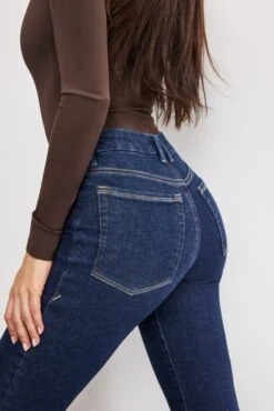 GOOD AMERICAN GOOD LEGS FLARE JEANS | INDIGO983 10 GOOD AMERICAN GOOD LEGS FLARE JEANS | INDIGO983 -GOOD AMERICAN STORE 250501 15 GLFPIN900T I983 A 2248