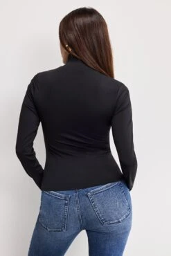 GOOD AMERICAN WEIGHTLESS SCUBA TURTLENECK | BLACK001 -GOOD AMERICAN STORE 250501 31 GT0643 K001 A 3861