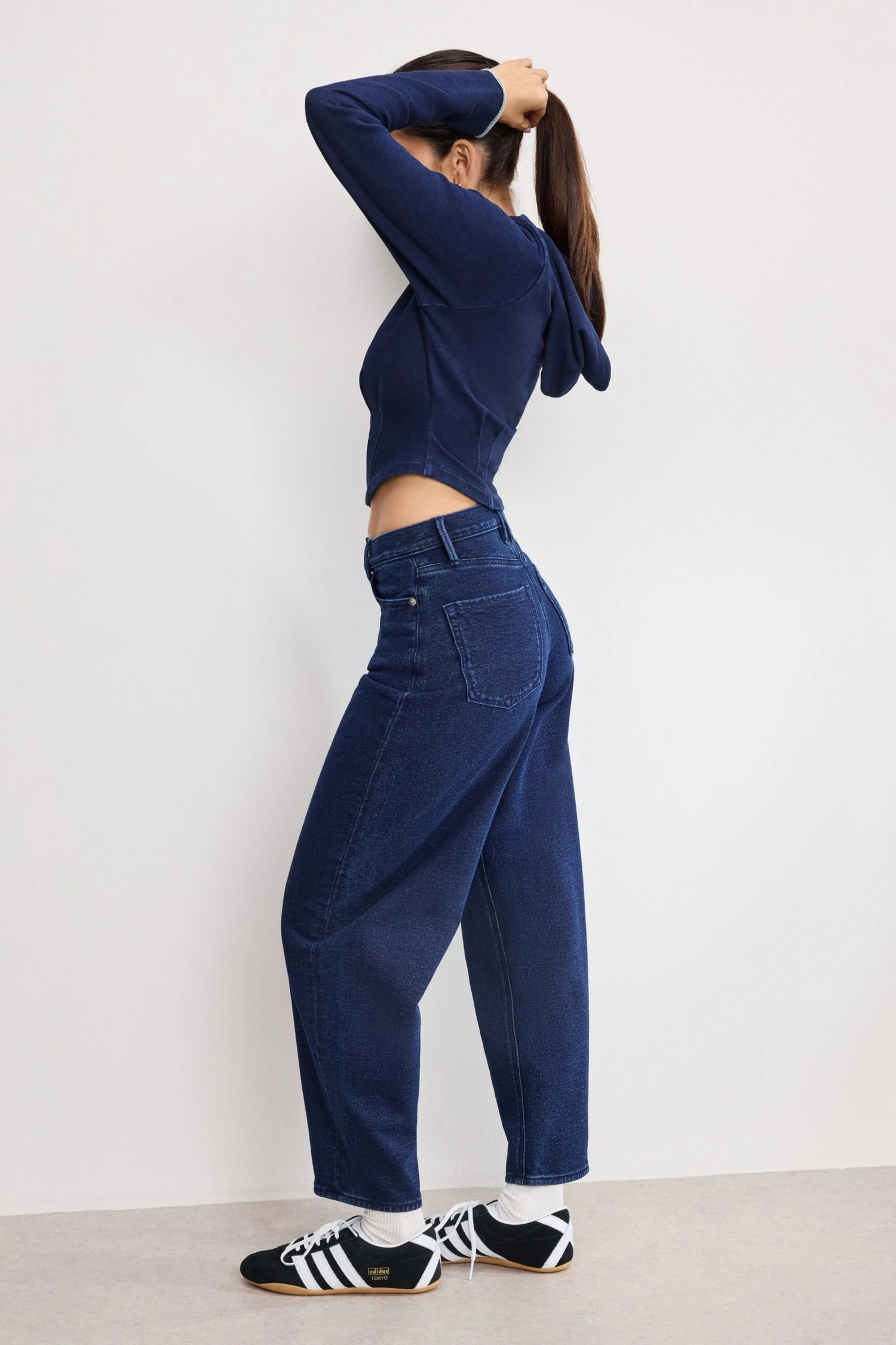 GOOD AMERICAN JEANIUS BARREL SWEATPANTS | INDIGO1029 4 GOOD AMERICAN JEANIUS BARREL SWEATPANTS | INDIGO1029 - Image 2