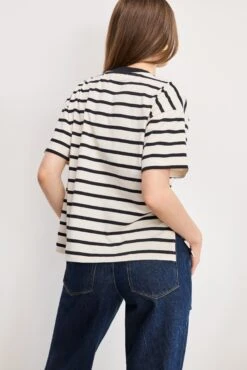 GOOD AMERICAN COTTON OVERSIZED TEE | BLACK AND ECRU WIDE STRIPE -GOOD AMERICAN STORE 250513 07 GT0666 BCWS A 0837