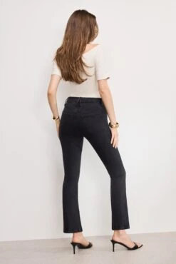 GOOD AMERICAN SOFT TECH GOOD KICK FLARE JEANS | BLACK390 -GOOD AMERICAN STORE 250513 09 KEY GHRKF220BS K390 A 1181 05e65718 36f5 4638 ba77 855bc4a13ba1