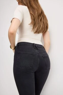 GOOD AMERICAN SOFT TECH GOOD KICK FLARE JEANS | BLACK390 -GOOD AMERICAN STORE 250513 09 KEY GHRKF220BS K390 A 1193 36916b4c da07 4e75 a156 f0f51078ea2a