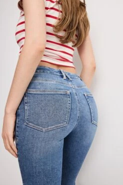 GOOD AMERICAN GOOD LEGS CROPPED MINI BOOT JEANS | INDIGO917 13 GOOD AMERICAN GOOD LEGS CROPPED MINI BOOT JEANS | INDIGO917 -GOOD AMERICAN STORE 250513 11 GLCMBIOSG900T I917 A 1359