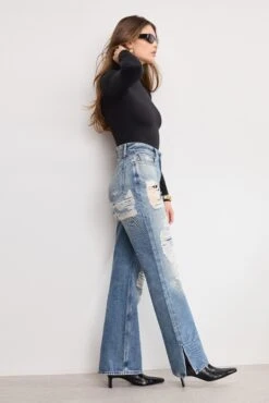 GOOD AMERICAN THE KHLOÉ JEAN | INDIGO1067 -GOOD AMERICAN STORE 250513 23 KEY GKHLOSH156VSI I1067 A 2608