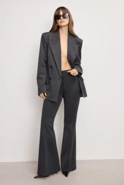 GOOD AMERICAN ESSENTIAL SUITING FLARE TROUSERS | DARK HEATHER GRAY -GOOD AMERICAN STORE 250604 16 KEY GWB0207 DHGR A 1690