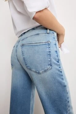 GOOD AMERICAN SOFT TECH GOOD TRUE STRAIGHT JEANS | INDIGO1073 -GOOD AMERICAN STORE 250714 02 GNST960001 I1073 A 0502