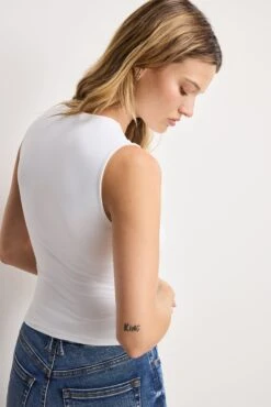 GOOD AMERICAN WEIGHTLESS SCUBA CORSET TANK TOP | WHITE001 -GOOD AMERICAN STORE 250714 03 GT0644 W001 0600