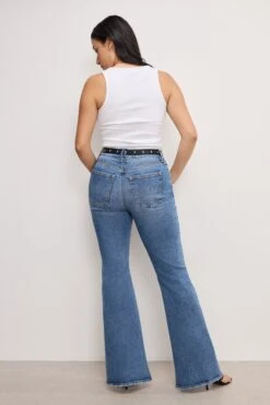 GOOD AMERICAN ALWAYS FITS GOOD LEGS FLARE JEANS | INDIGO316 18 GOOD AMERICAN ALWAYS FITS GOOD LEGS FLARE JEANS | INDIGO316 -GOOD AMERICAN STORE 4.241210 27 GLFAFDTH478T I316 GLF B 3571